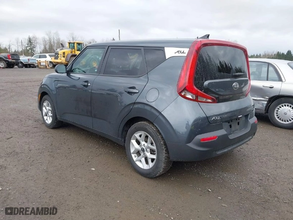 2020 Kia Soul S with VIN KNDJ23AU7L7715807, listed as a IAAI auction lot 41847865 with 50,179 mi miles. Bid and sale history available at carsss.com. Image 3.
