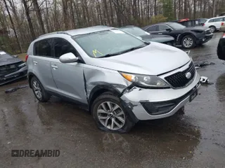 2014 Kia Sportage LX with VIN KNDPB3AC4E7582430, listed as a IAAI auction lot 41947229 with 140,680 mi miles. Bid and sale history available at carsss.com. Image 1.