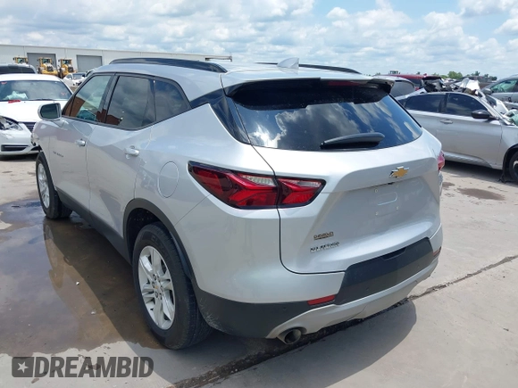 2019 Chevrolet Blazer z VIN 3GNKBBRA3KS698858, wystawiony jako IAAI lot #42270478 z przebiegiem 99 461 mil mil oraz . Historia ofert i sprzedaży dostępna na DreamBid. Obrazek 3.