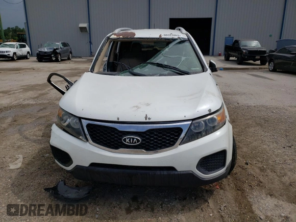 2012 Kia Sorento LX with VIN 5XYKT4A29CG262282, listed as a Copart auction lot 60324863 with 319,140 mi miles and Non Repairable. Bid and sale history available at carsss.com. Image 5.