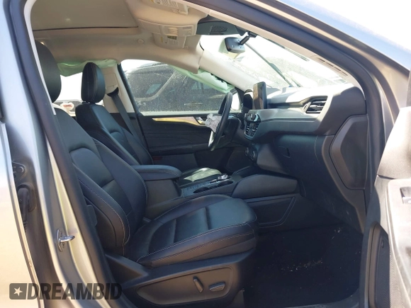 2021 Ford Escape Titanium Hybrid z VIN 1FMCU0DZ3MUB04065, wystawiony jako IAAI lot #41764797 z przebiegiem 28 881 mil mil oraz . Historia ofert i sprzedaży dostępna na DreamBid. Obrazek 5.