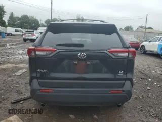 2019 Toyota RAV4 LE with VIN JTMG1RFV0KD506247, listed as a Copart auction lot 60426425 with 60,448 mi miles and Salvage title. Bid and sale history available at DreamBid. Image 6.