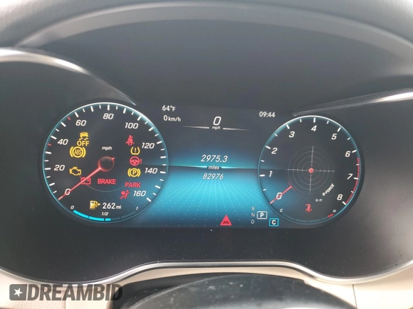 2020 Mercedes-Benz GLC 300 z VIN W1N0G8DB1LF855869, wystawiony jako Copart lot #81954534 z przebiegiem 82 976 mil mil oraz Nie do naprawy • Non repairable. Historia ofert i sprzedaży dostępna na DreamBid. Obrazek 9.