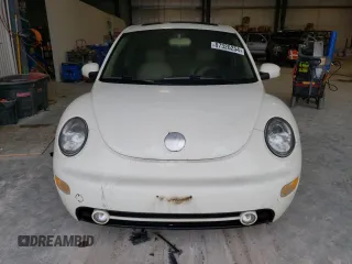 2005 Volkswagen New Beetle Coupe GLS with VIN 3VWCR31C95M402615, listed as a Copart auction lot 87326254 with 159,843 mi miles and Salvage Title. Bid and sale history available at carsss.com. Image 5.