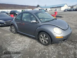 2006 Volkswagen New Beetle Coupe with VIN 3VWRW31C06M403608, listed as a Copart auction lot 82308844 with 125,255 mi miles and Salvage Title. Bid and sale history available at carsss.com. Image 4.