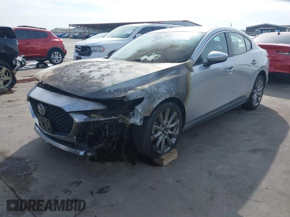 2019 Mazda 3 w/Select with VIN 3MZBPAALXKM110263, listed as a IAAI auction lot 40956795 with 35,000 mi miles. Bid and sale history available at carsss.com. Image 2.