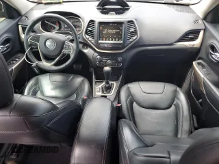 2018 Jeep Cherokee Limited z VIN 1C4PJLDX2JD533739, wystawiony jako Copart lot #64790515 z przebiegiem 123 374 mil mil oraz Szkoda całkowita • Salvage title. Historia ofert i sprzedaży dostępna na DreamBid. Obrazek 8.