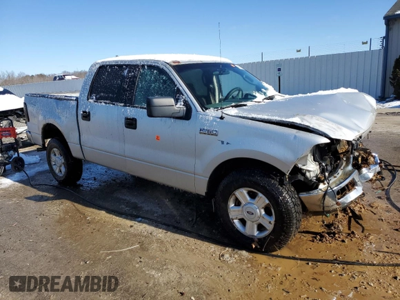 2004 Ford F-150 XLT with VIN 1FTPW14574KD11699, listed as a Copart auction lot 45284345 with 262,186 mi miles and Non Repairable. Bid and sale history available at carsss.com. Image 4.