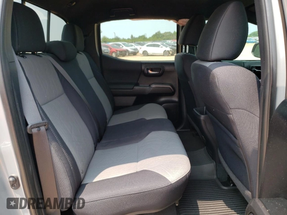 2021 Toyota Tacoma SR5 z VIN 5TFAZ5CN2MX099562, wystawiony jako Copart lot #59329335 z przebiegiem 23 570 mil mil oraz Czysty tytuł • Clean title. Historia ofert i sprzedaży dostępna na DreamBid. Obrazek 10.