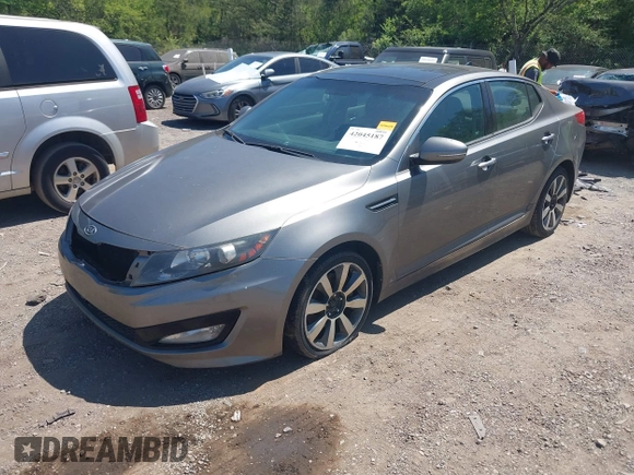2012 Kia Optima SX z VIN 5XXGR4A64CG031334, wystawiony jako IAAI lot #42045187 z przebiegiem 251 069 mil mil oraz . Historia ofert i sprzedaży dostępna na DreamBid. Obrazek 2.