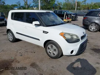 2013 Kia Soul with VIN KNDJT2A57D7754706, listed as a IAAI auction lot 41942848 with 151,463 mi miles. Bid and sale history available at carsss.com. Image 1.