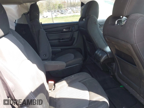2015 Chevrolet Traverse LT with VIN 1GNKRGKD5FJ138019, listed as a IAAI auction lot 41918331 with Not Provided miles. Bid and sale history available at carsss.com. Image 8.