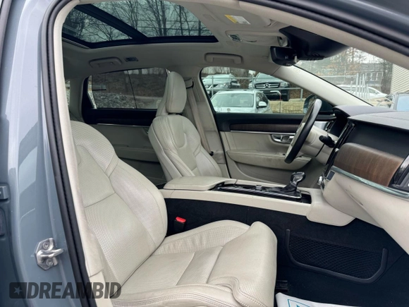 2021 Volvo S90 Inscription with VIN LVYA22ML6MP196577, listed as a Copart auction lot 45807534 with 52,763 mi miles. Bid and sale history available at carsss.com. Image 9.