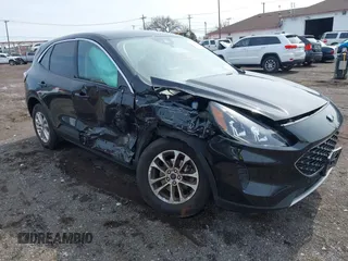 2020 Ford Escape SE with VIN 1FMCU0G67LUB94143, listed as a IAAI auction lot 42033681 with 34,180 mi miles and . Bid and sale history available at carsss.com. Image 1.