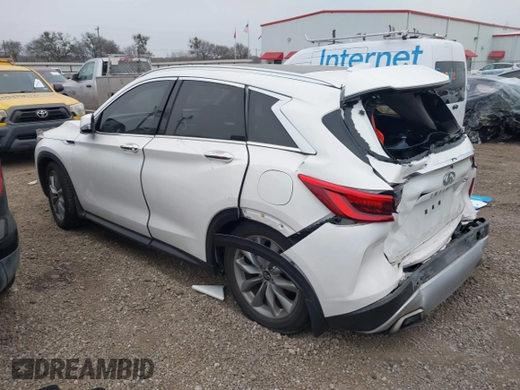 2020 Infiniti QX50 Autograph with VIN 3PCAJ5M1XLF115017, listed as a IAAI auction lot 41531655 with 40,824 mi miles and . Bid and sale history available at DreamBid. Image 3.