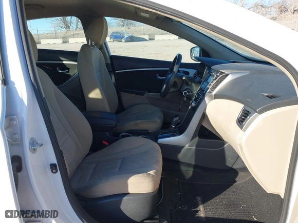 2014 Hyundai Elantra GT with VIN KMHD35LH1EU207872, listed as a IAAI auction lot 41458395 with NaN miles. Bid and sale history available at carsss.com. Image 5.