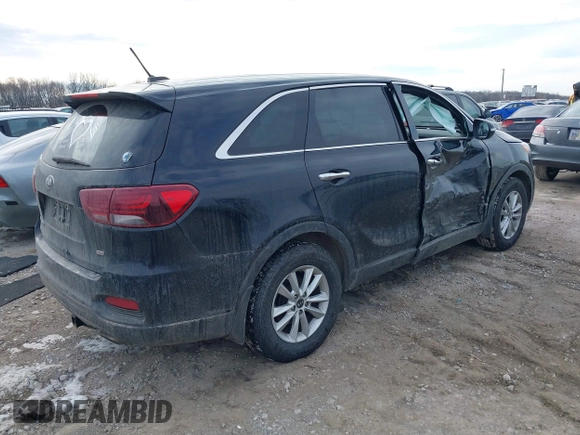 2020 Kia Sorento LX with VIN 5XYPGDA30LG638712, listed as a IAAI auction lot 41640969 with 62,197 mi miles and . Bid and sale history available at carsss.com. Image 4.