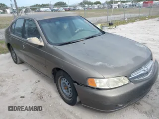 2000 Nissan Altima XE with VIN 1N4DL01D7YC225302, listed as a IAAI auction lot 41330789 with 1 mi miles. Bid and sale history available at carsss.com. Image 6.