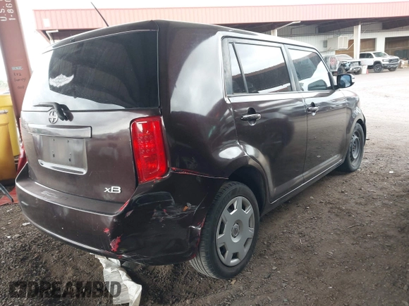 2008 Scion xB z VIN JTLKE50E081042987, wystawiony jako IAAI lot #42180164 z przebiegiem 139 961 mil mil oraz . Historia ofert i sprzedaży dostępna na DreamBid. Obrazek 4.