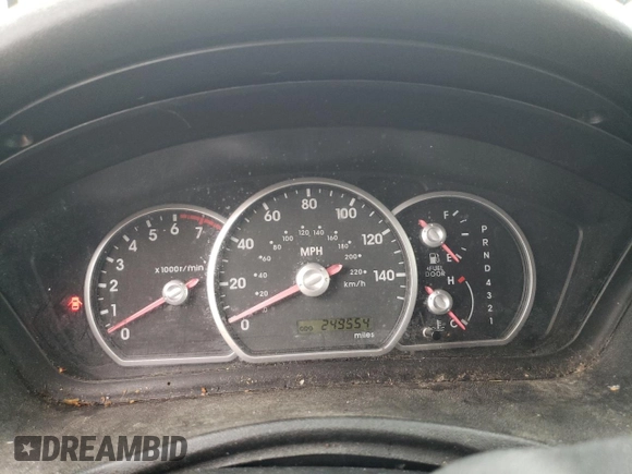 2005 Mitsubishi Endeavor LS with VIN 4A4MM21S95E074778, listed as a Copart auction lot 82135404 with 249,554 mi miles and Non Repairable. Bid and sale history available at carsss.com. Image 9.