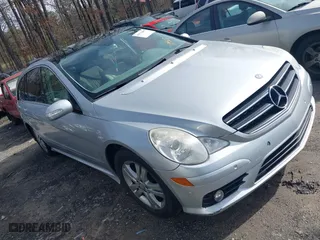 2009 Mercedes-Benz R-Class 3.5L with VIN 4JGCB65E19A094827, listed as a IAAI auction lot 41574060 with 155,257 mi miles. Bid and sale history available at carsss.com. Image 1.
