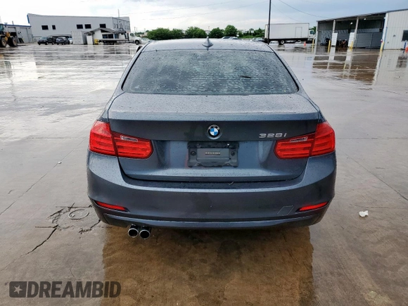 2013 BMW 3 Series 328i z VIN WBA3A5G53DNP19533, wystawiony jako Copart lot #55752525 z przebiegiem 92 472 mil mil oraz Szkoda całkowita • Salvage title. Historia ofert i sprzedaży dostępna na DreamBid. Obrazek 6.