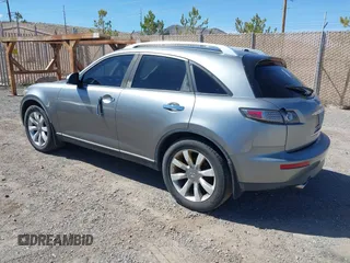 2005 Infiniti FX with VIN JNRAS08W45X218545, listed as a IAAI auction lot 41904209 with 223,649 mi miles. Bid and sale history available at carsss.com. Image 3.