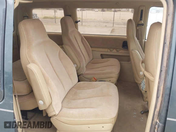 1993 Plymouth Voyager z VIN 2P4GH45R6PR372511, wystawiony jako IAAI lot #42093650 z przebiegiem 81 484 mil mil oraz . Historia ofert i sprzedaży dostępna na DreamBid. Obrazek 8.