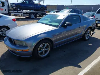 2006 Ford Mustang GT Deluxe with VIN 1ZVHT82H465246649, listed as a IAAI auction lot 41775304 with 191,289 mi miles. Bid and sale history available at carsss.com. Image 17.