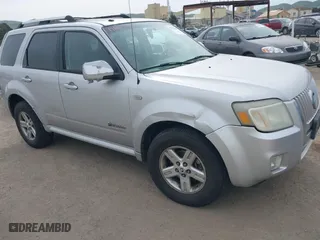 2008 Mercury Mariner with VIN 4M2CU39H58KJ39854, listed as a IAAI auction lot 41567810 with 267,329 mi miles. Bid and sale history available at carsss.com. Image 1.