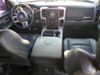 2018 Ram 3500 Laramie with VIN 3C63RRML5JG373731, listed as a Copart auction lot 41849925 with 147,461 mi miles and Salvage Title. Bid and sale history available at carsss.com. Image 8.