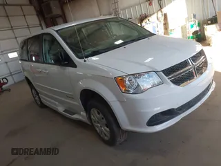 2017 Dodge Grand Caravan SE z VIN 2C4RDGBG6HR848612, wystawiony jako IAAI lot #38453498 z przebiegiem 56 964 mil mil oraz . Historia ofert i sprzedaży dostępna na DreamBid. Obrazek 1.