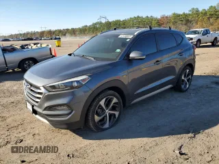 2017 Hyundai Tucson Sport z VIN KM8J33A26HU326088, wystawiony jako Copart lot #82030663 z przebiegiem 111 615 mil mil oraz Czysty tytuł • Clean title. Historia ofert i sprzedaży dostępna na DreamBid. Obrazek 1.