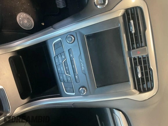 2020 Ford Fusion SE with VIN 3FA6P0LU1LR239264, listed as a IAAI auction lot 42413831 with 50,037 mi miles and . Bid and sale history available at DreamBid. Image 1.