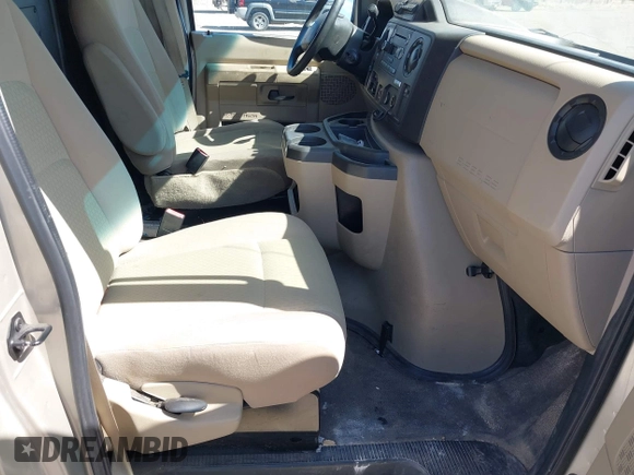 2011 Ford Econoline Cargo Commercial with VIN 1FTSE3EL0BDB10850, listed as a IAAI auction lot 41991609 with 224,545 mi miles. Bid and sale history available at carsss.com. Image 5.