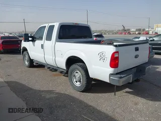 2015 Ford F-250 XLT с VIN 1FT7X2B61FEC28060, выставлен на аукционе IAAI как лот 41941395 с пробегом 235 517 миль миль и . История ставок и продаж доступна на DreamBid. Изображение 3.