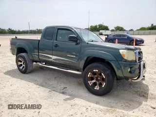 2011 Toyota Tacoma PreRunner z VIN 5TFTU4GN9BX001765, wystawiony jako Copart lot #58019945 z przebiegiem 120 380 mil mil oraz Szkoda całkowita • Salvage title. Historia ofert i sprzedaży dostępna na DreamBid. Obrazek 4.
