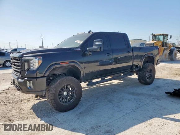2020 GMC Sierra 3500HD AT4 z VIN 1GT49VEY7LF315026, wystawiony jako Copart lot #51613555 z przebiegiem 160 533 mil mil oraz Szkoda całkowita • Salvage title. Historia ofert i sprzedaży dostępna na DreamBid. Obrazek 1.