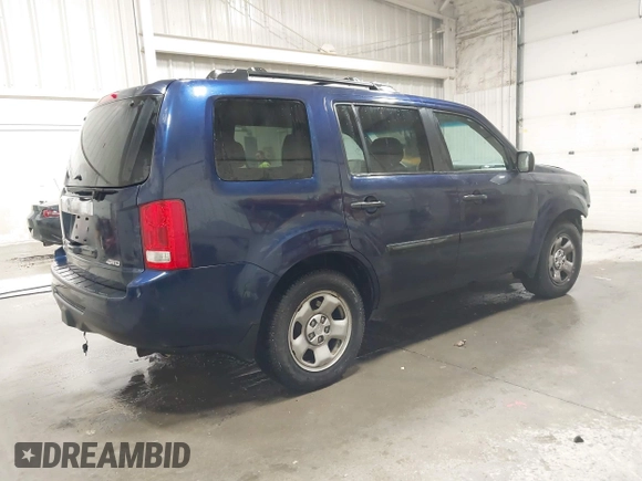 2014 Honda Pilot LX with VIN 5FNYF4H28EB015045, listed as a IAAI auction lot 40132499 with 139,845 mi miles and . Bid and sale history available at DreamBid. Image 4.