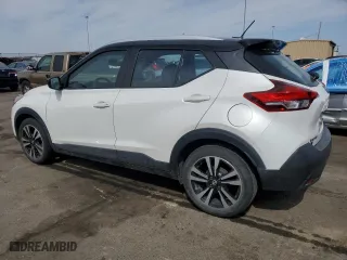 2018 Nissan Kicks SV with VIN 3N1CP5CU3JL533780, listed as a Copart auction lot 47972285 with 44,159 mi miles and Salvage Title. Bid and sale history available at carsss.com. Image 2.