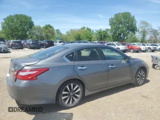 2017 Nissan Altima SV z VIN 1N4AL3AP4HC186232, wystawiony jako Copart lot #56565935 z przebiegiem 108 125 mil mil oraz Szkoda całkowita • Salvage title. Historia ofert i sprzedaży dostępna na DreamBid. Obrazek 3.