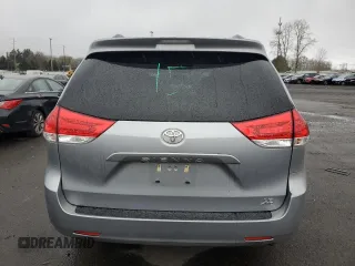 2014 Toyota Sienna LE with VIN 5TDJK3DC4ES089418, listed as a Copart auction lot 44241775 with 15,217 mi miles and Salvage Title. Bid and sale history available at DreamBid. Image 6.