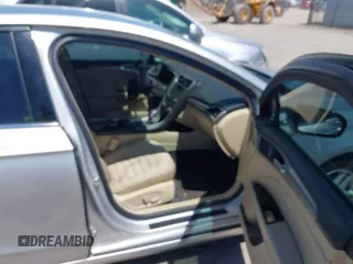 2015 Ford Fusion SE with VIN 3FA6P0H70FR229316, listed as a IAAI auction lot 42081286 with 185,294 mi miles and . Bid and sale history available at DreamBid. Image 5.