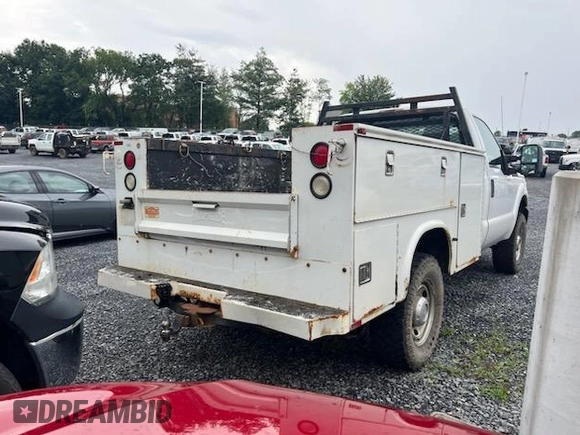 2013 Ford F-250 XL with VIN 1FDBF2B60DEA26915, listed as a IAAI auction lot 42674430 with 111,183 mi miles and . Bid and sale history available at DreamBid. Image 8.