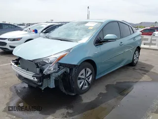2017 Toyota Prius Two z VIN JTDKARFU3H3048641, wystawiony jako IAAI lot #42369969 z przebiegiem 13 749 mil mil oraz . Historia ofert i sprzedaży dostępna na DreamBid. Obrazek 2.