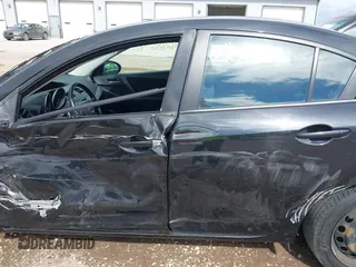 2013 Mazda 3 i Sport z VIN JM1BL1U78D1751103, wystawiony jako IAAI lot #42186790 z przebiegiem 145 169 mil mil oraz . Historia ofert i sprzedaży dostępna na DreamBid. Obrazek 14.