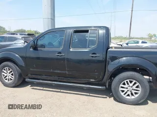 2016 Nissan Frontier SV z VIN 1N6AD0ER2GN758433, wystawiony jako IAAI lot #42004336 z przebiegiem 186 897 mil mil oraz . Historia ofert i sprzedaży dostępna na DreamBid. Obrazek 14.