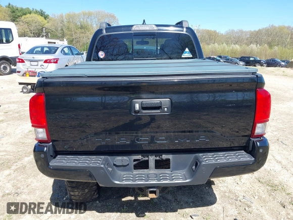 2017 Toyota Tacoma SR5 z VIN 3TMCZ5AN1HM062459, wystawiony jako IAAI lot #42138261 z przebiegiem 75 474 mil mil oraz . Historia ofert i sprzedaży dostępna na DreamBid. Obrazek 17.