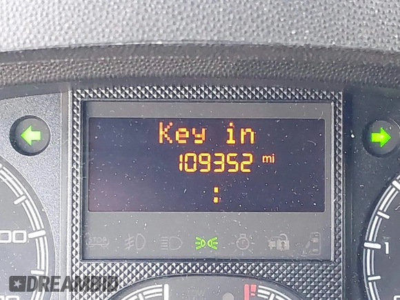 2016 Ram ProMaster Cargo z VIN 3C6TRVAG5GE134667, wystawiony jako IAAI lot #41411317 z przebiegiem 109 352 mil mil oraz . Historia ofert i sprzedaży dostępna na DreamBid. Obrazek 15.