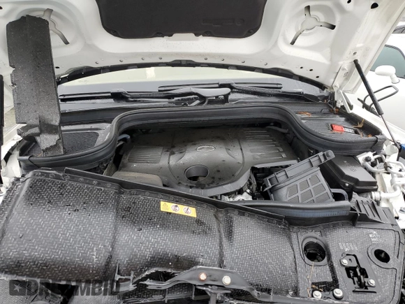 2021 Mercedes-Benz GLS 450 with VIN 4JGFF5KE5MA379992, listed as a Copart auction lot 38755444 with 35,150 mi miles and . Bid and sale history available at DreamBid. Image 11.